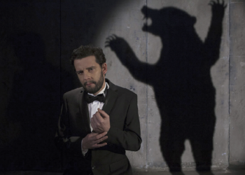 Ovni terrien ou un narrateur lunaire ?