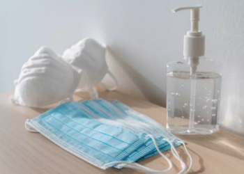 Les masques tombent !