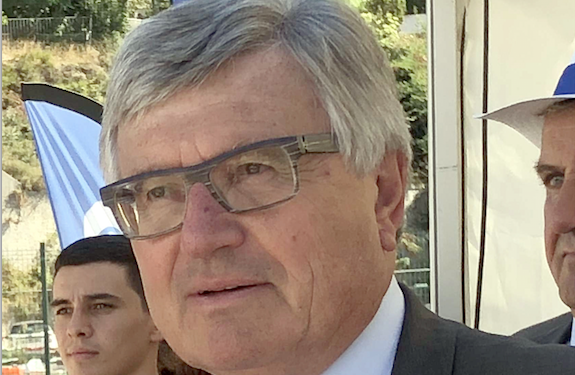 « Dans l’automobile, l’activité ne pourra pas redémarrer sans un coup de starter »