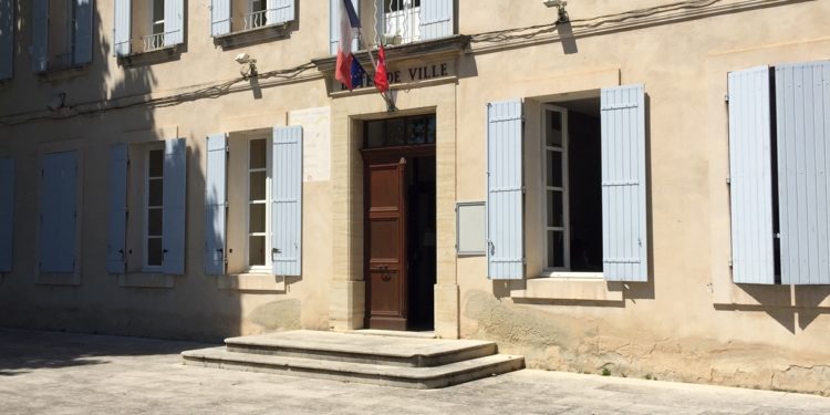 Réouverture de la mairie de Mazan