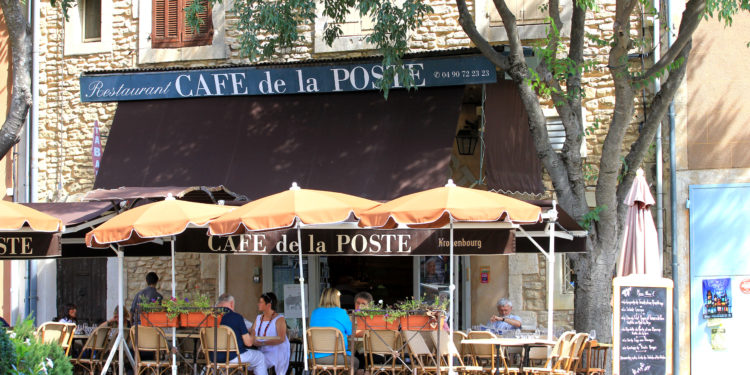 Terrasses : les maires vauclusiens répondent à l’Umih