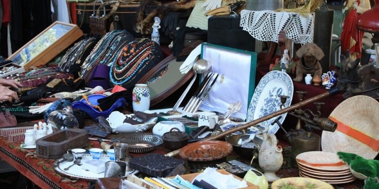 Carpentras : les puces dominicales et la fête foraine de retour