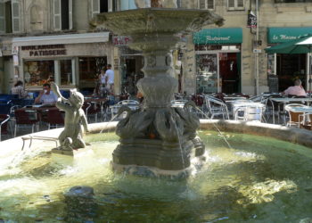 Avignon : une carte pour trouver les fontaines et les points d&rsquo;eau de la ville