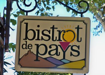 Villars et Crillon-le-Brave : et si vous passiez une nuit dans un bistrot de pays cet été ?