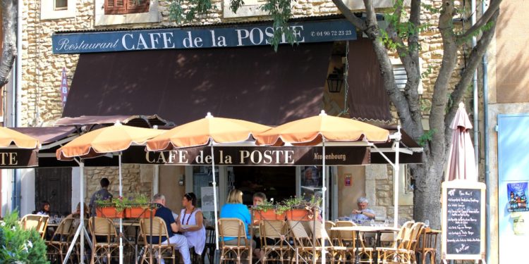Café/restaurant : La Région aide les communes à exonérer les terrasses