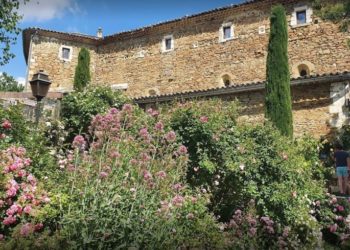 Simiane-la-Rotonde : balade au jardin de l’abbaye de Valsaintes