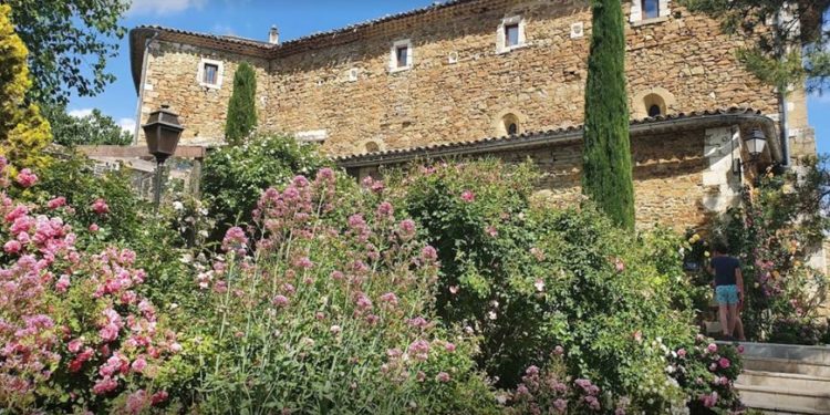 Simiane-la-Rotonde : balade au jardin de l’abbaye de Valsaintes