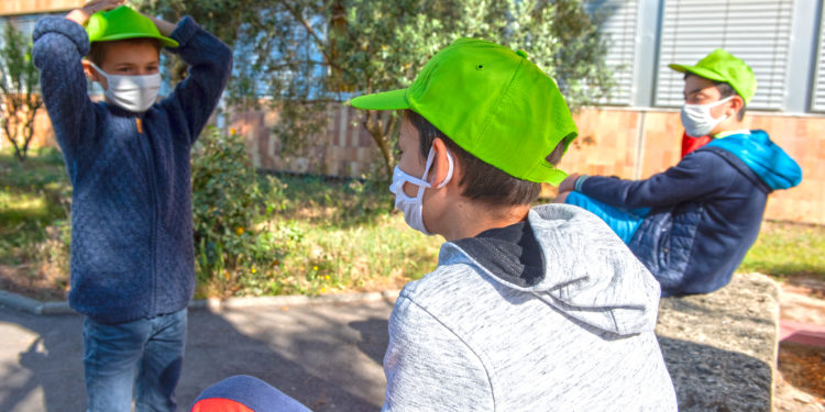 Des masques pour les collégiens et les lycéens