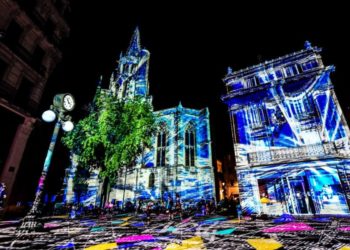 ‘Hélios’ le festival son et lumière qui se joue sur les murs d’Avignon