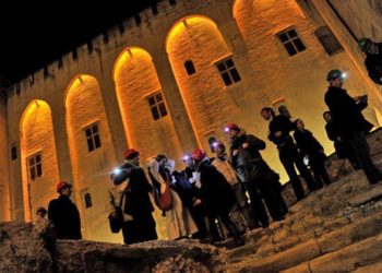 Noct’enbulle au Palais des papes d’Avignon