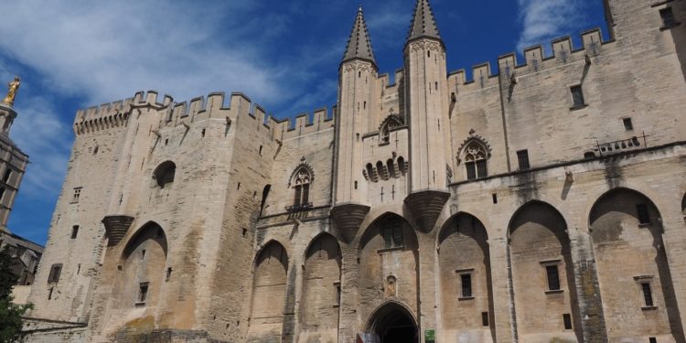 Le Palais des papes d’Avignon côté coulisses