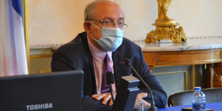 Gard : le préfet durcit les mesures contre la Covid-19