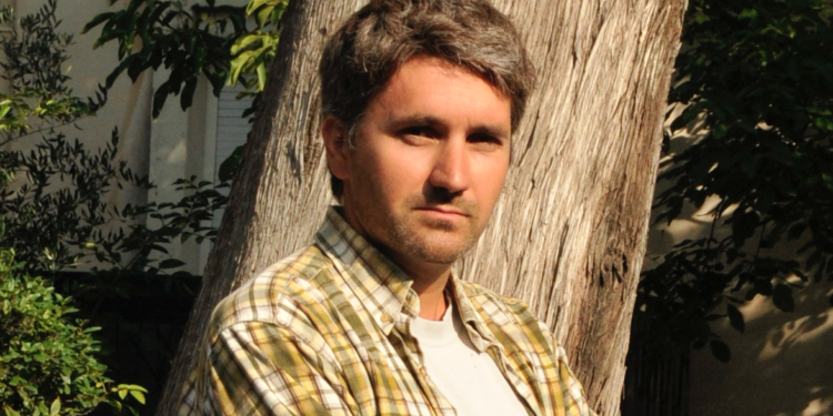 «Nous œuvrons pour les hommes et la nature, pour cela nous n’avons besoin d’aucune autorisation.» Vincent Gauthier d’Action Non-Violente Cop 21 Avignon