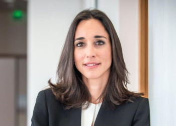 La députée Brune Poirson installe sa permanence à Carpentras