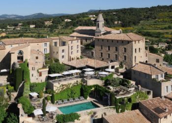 L’Hôtel Crillon-le-Brave au palmarès 2020 des meilleurs hôtels en France