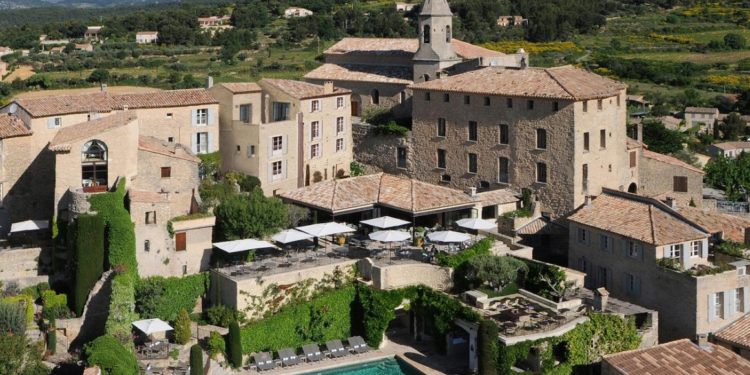 L’Hôtel Crillon-le-Brave au palmarès 2020 des meilleurs hôtels en France