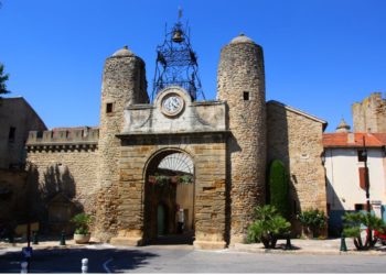 Ouverture des commerces non alimentaires : la justice suspend l’arrêté du maire de Camaret