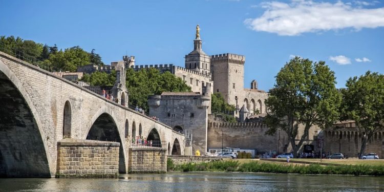 Renouvellement de la certification Afnor pour l’office de tourisme d’Avignon