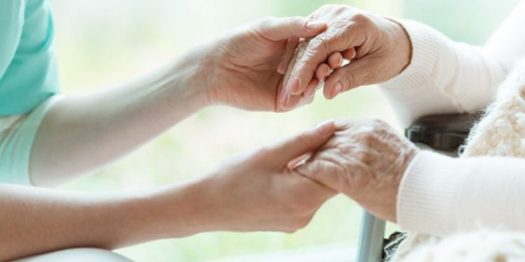 Services à la personne : 40 postes à pourvoir en Région Provence-Alpes-Côte d’Azur