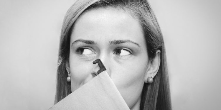 87 % des Français pensent que la liberté d’expression est menacée au travail