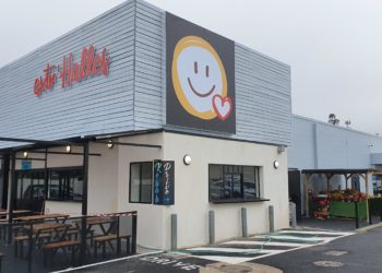 Ouverture des Extr’Halles, nouveau concept de distribution alimentaire à Avignon