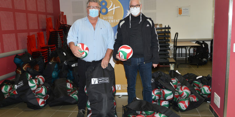 1 103 ballons offerts aux clubs des cantons d’Avignon, du Pontet, de Bollène, de Vaison-La-Romaine et de Valréas