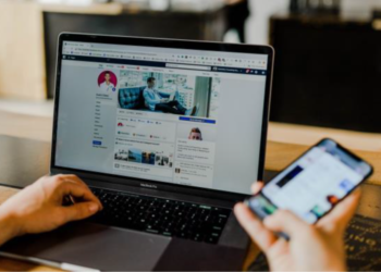 Utilisation des réseaux sociaux au travail : quelles sont les règles ?