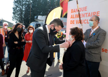 La présidente de la Banque alimentaire de Vaucluse reçoit l’Ordre du Mérite
