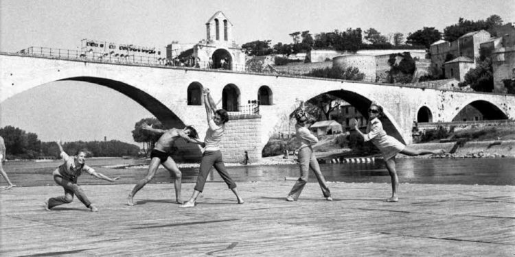 Avignon, Jardin des Doms, 30 images inédites et géantes pour fêter  Jean Vilar