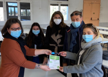 Grand Avignon : des badges connectés pour sécuriser les déplacements des écoliers