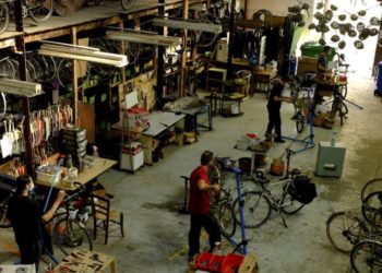 Avignon : ‘Roulons à vélo’ répare votre deux-roues dans un atelier solidaire