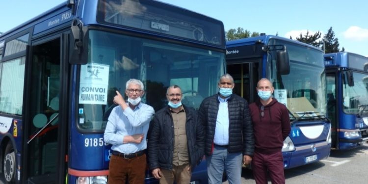 Don de bus pour les écoliers des villages marocains