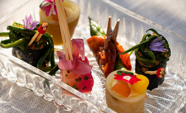 (Vidéo) Fête des mères, et si on se mettait les pieds sous la table ?