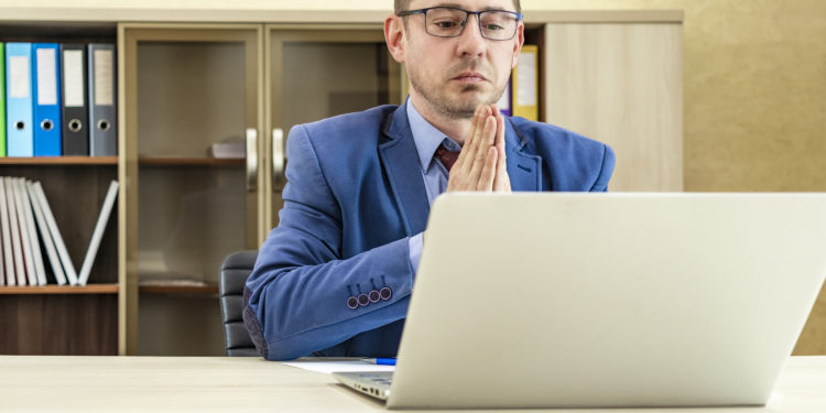Neutralité dans l’entreprise : hors clause dans le règlement intérieur… pas de salut !