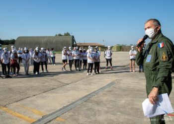 100 élèves à la découverte de la base aérienne d’Orange