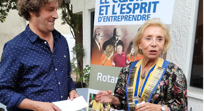 Rotary club Avignon, Hélène Armengaud en prend la présidence