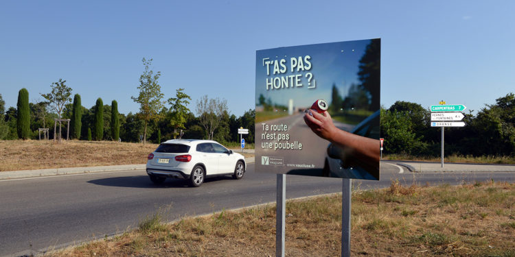 « T’as pas honte ? » : slogan choc pour automobiliste pas chic