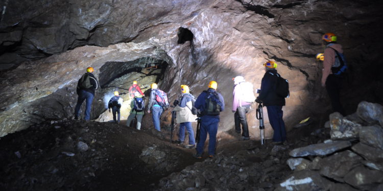 Savoie : descente dans une mine de montagne