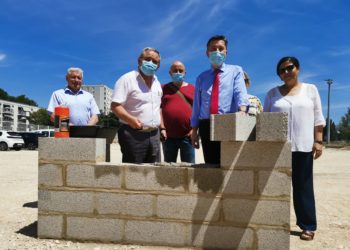 Le Grand Avignon pose la 1ère pierre du parc relais de Saint-Chamand