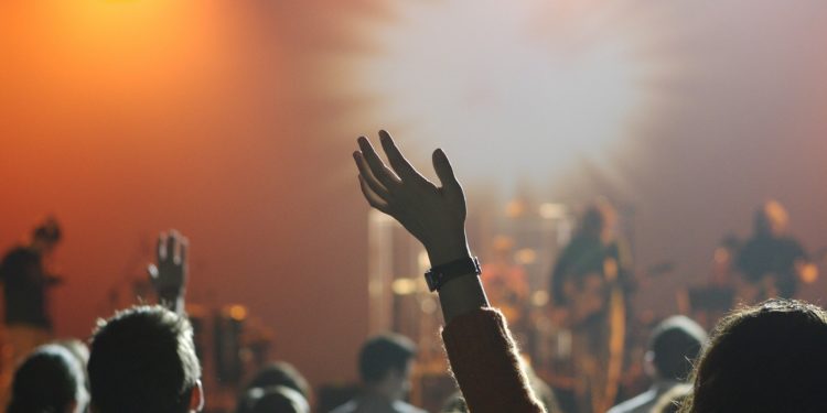 A Cavaillon, le théâtre Georges Brassens fait vibrer la foule en août