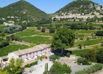 L’hôtel du domaine de Cabasse héberge une équipe cycliste à l’occasion de la ‘Grande boucle’