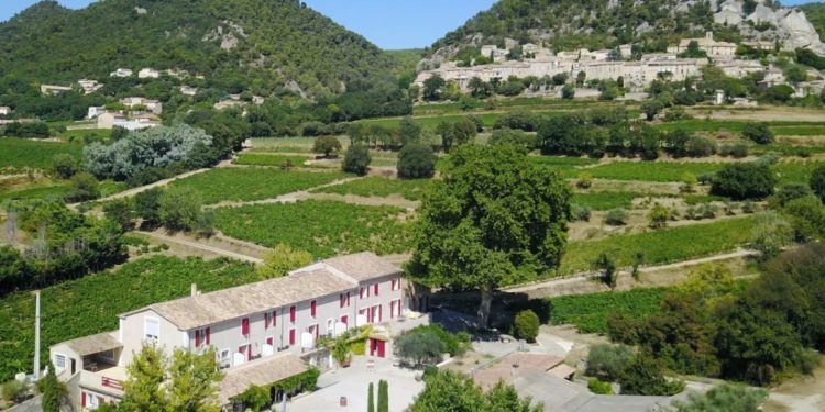 L’hôtel du domaine de Cabasse héberge une équipe cycliste à l’occasion de la ‘Grande boucle’
