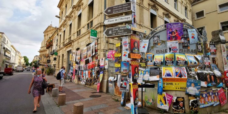 Festival d’Avignon : le masque obligatoire jusqu’à 2h du matin