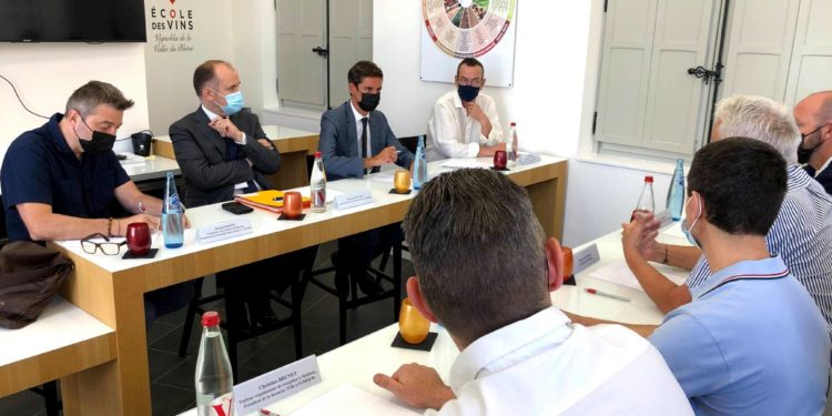 Gabriel Attal à la rencontre des restaurateurs du Vaucluse