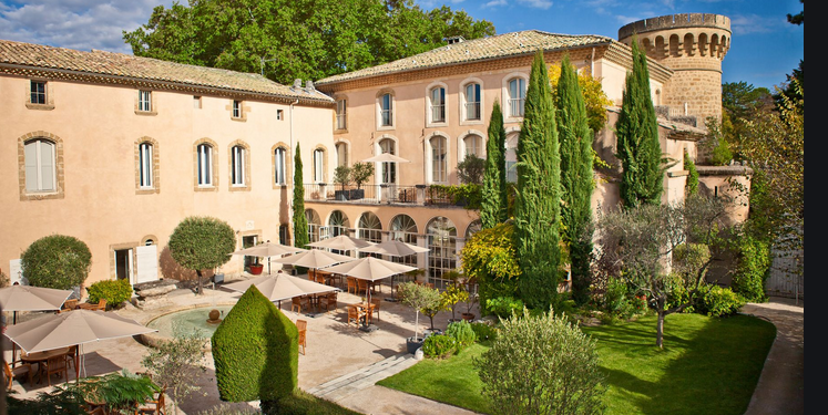 Château de Massillan, c’est le moment de postuler pour un Contrat à durée indéterminée !