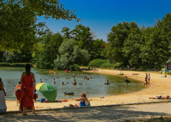 Bain de fraîcheur au plan d’eau des Salettes