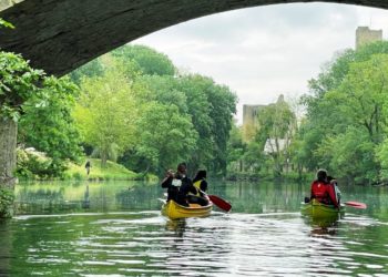 Découverte de Roquemaure en canoë