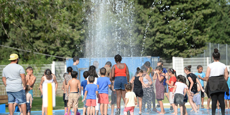 Téléchargez la carte des points d’eaux à Avignon