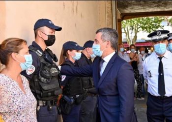 (Vidéo) Gérald Darmanin au commissariat de Cavaillon