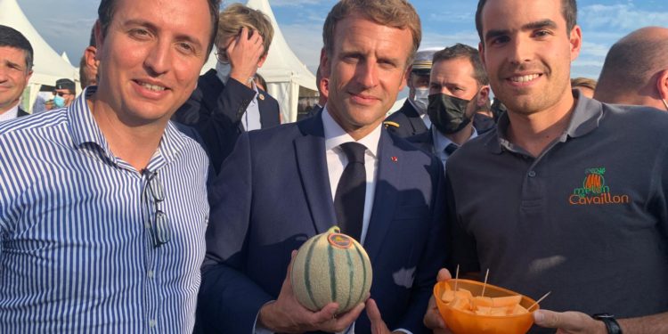 Emmanuel Macron déguste le Melon de Cavaillon